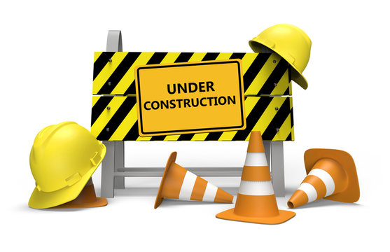 Under construction sign with helmets and cones / Secao em construcao